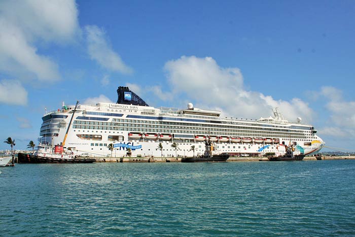 norwegian-dawn-norwegian-cruise-line-cruise-ship-photos-2015-08-03-at-royal-naval-dockyard-bermuda.jpg