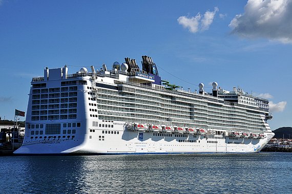 norwegian_epic_2012-04-21.jpg