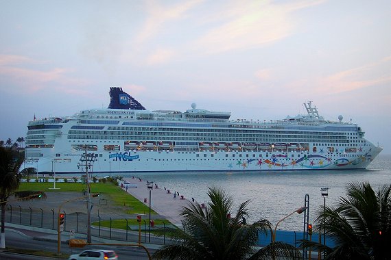 Poza vas de croaziere Norwegian Star