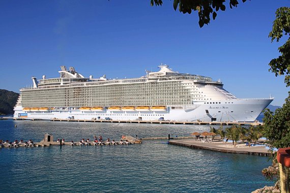 Poza vas de croaziere Allure of the Seas